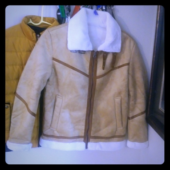 Winter Jacket - Picture 1 of 8